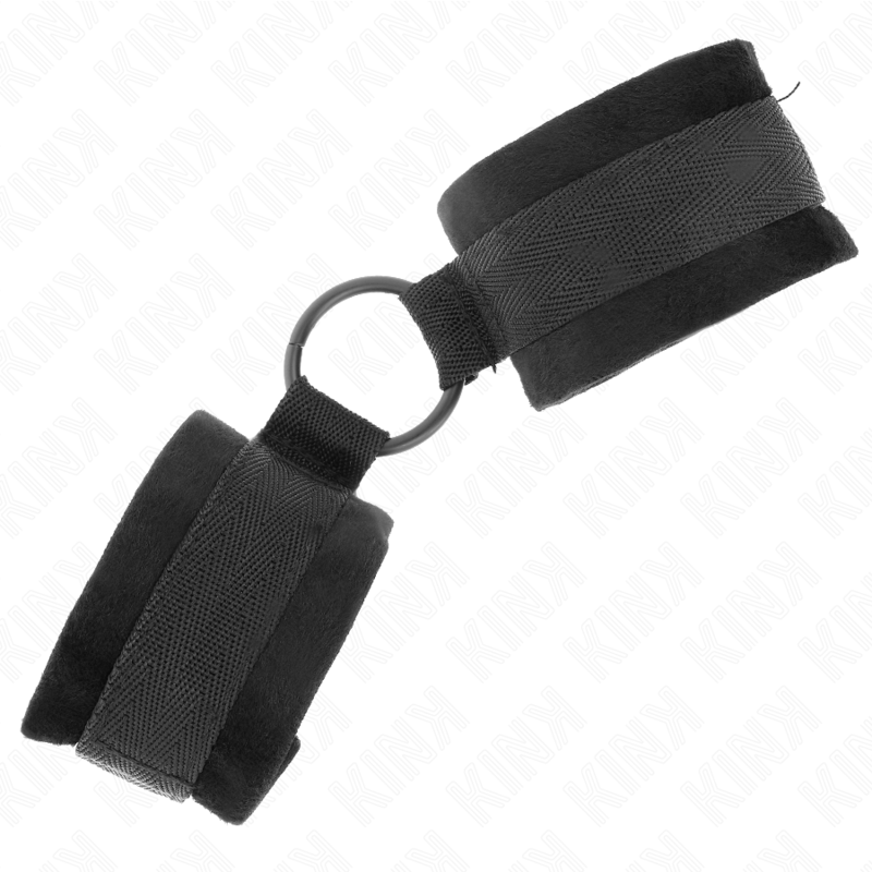 KINK - BEGINNER FUR CUFFS 25 CM WITH O-RING 4 CM BLACK ADJUSTABLE 15-25 CM