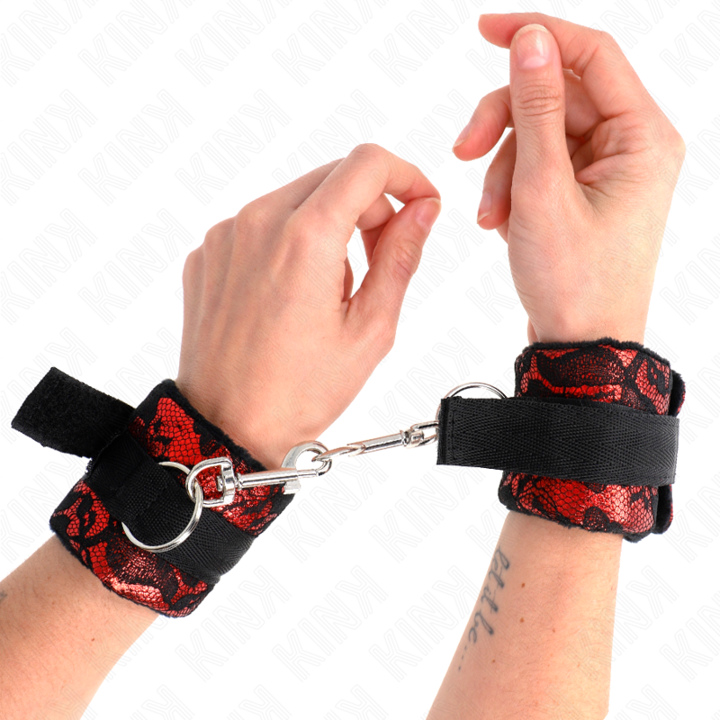 KINK - SCANDAL RED-BLACK WRIST RESTRAINTS