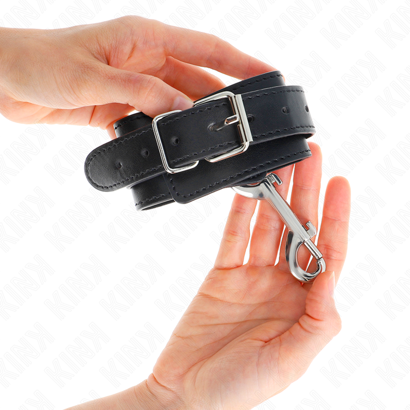 KINK - WRIST BANDS - SINGLE ROW RIVET & LARGE ADJUSTABLE BLACK BUCKLE 17-28 CM X 5 CM