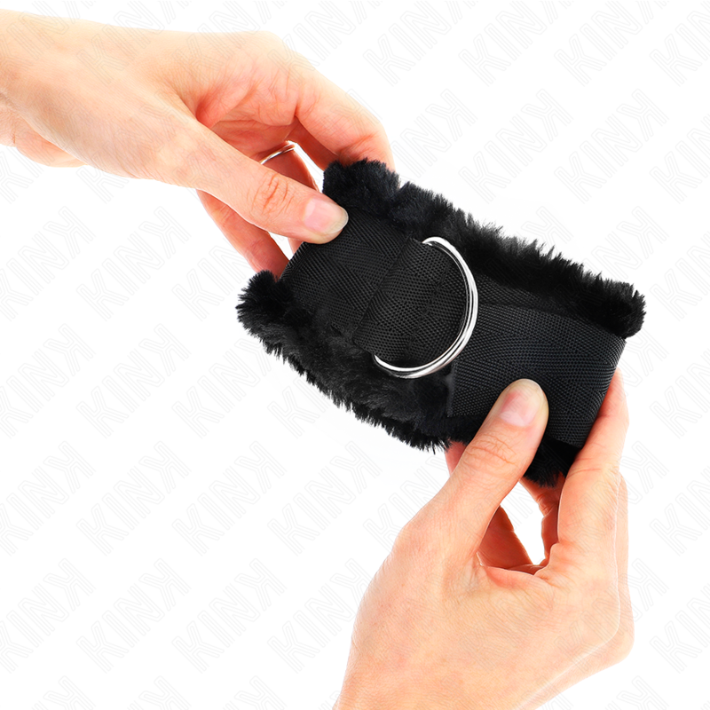 KINK - Adjustable Black Fur Lined Wrist Restraints 17-31 cm x 7 cm