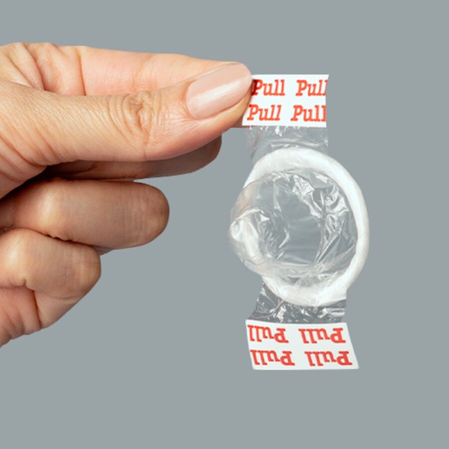 UNIQ - PULL LATEX-FREE CONDOMS WITH STRIPS 3 UNITS