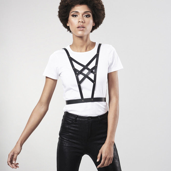 BIJOUX - INDISCRETS MAZE CROSS HARNESS WITH BLACK COLLAR